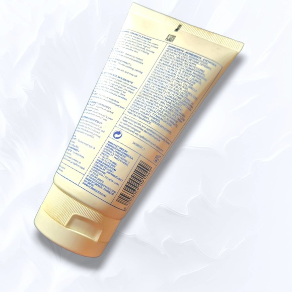 Korres Greek Yoghurt Foaming Cream Cleanser - Picture 3 of 3